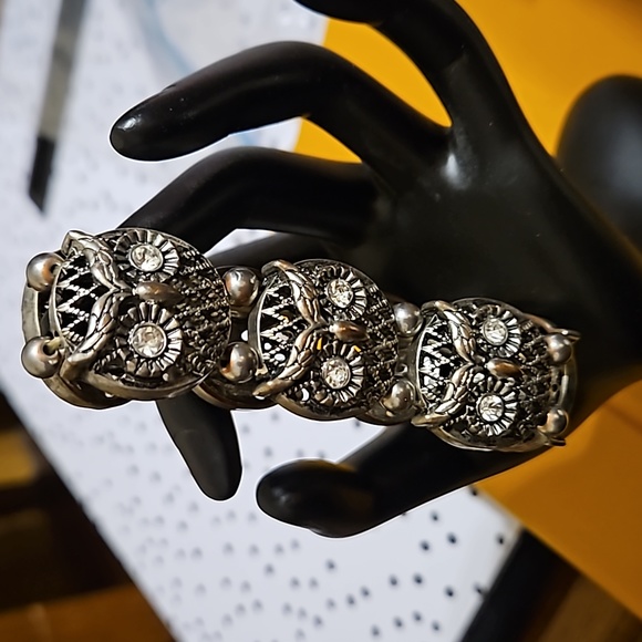 Source Unknown Jewelry - Stretch Owl Bracelet 🦉